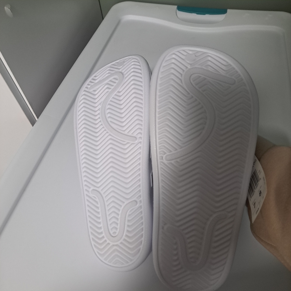 Adidas Adilette Slide Clog White Women 8 NWT - Picture 7 of 9